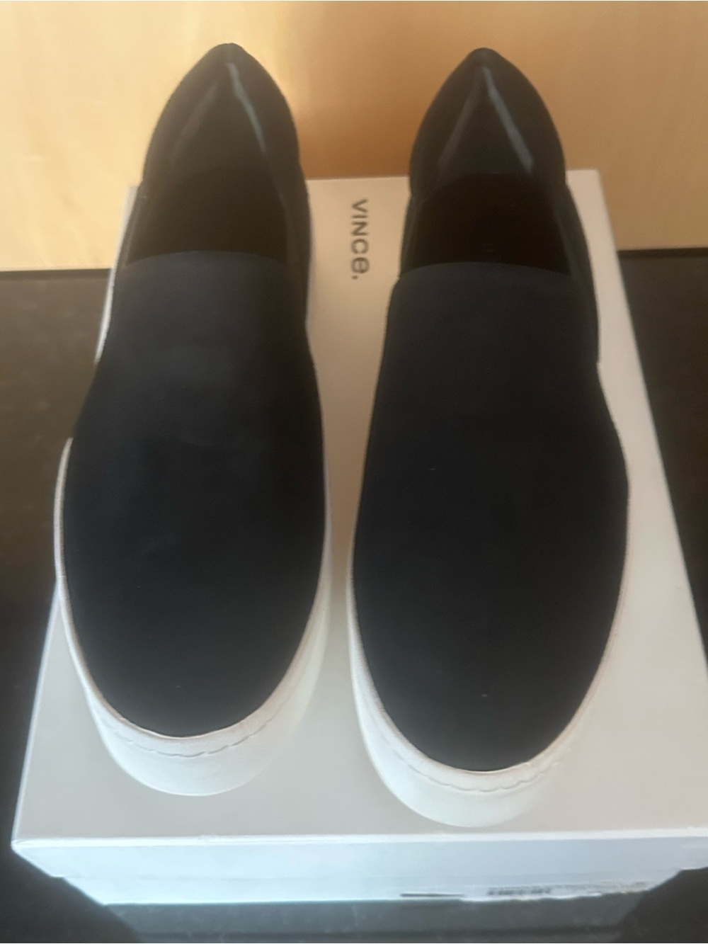 NEW AND UNWORN VINCE WOMEN’S ITALIAN KID SUEDE SLIP-ON SNEAKERS - SIe 7.5M.